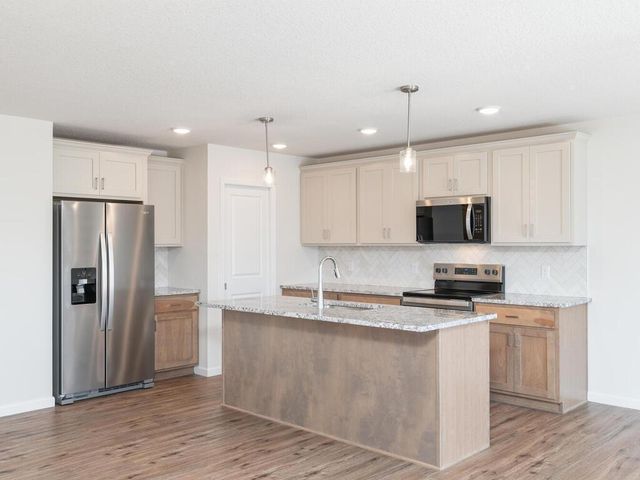 501 Tanner Drive, Waverly, MN 55390