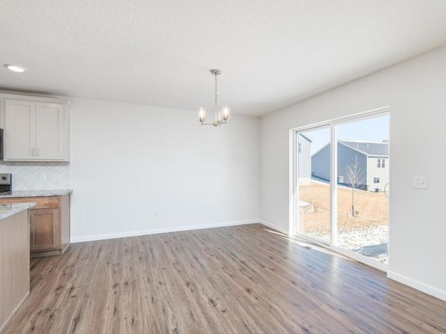 501 Tanner Drive, Waverly, MN 55390