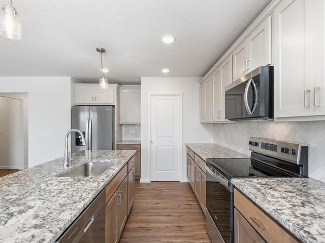 501 Tanner Drive, Waverly, MN 55390