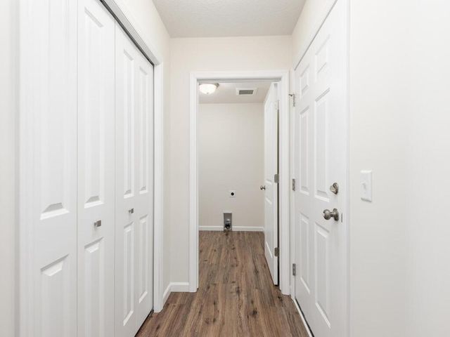 501 Tanner Drive, Waverly, MN 55390