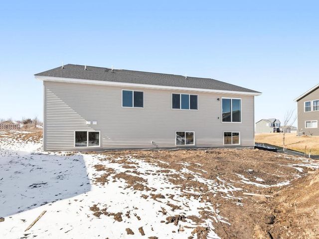 501 Tanner Drive, Waverly, MN 55390