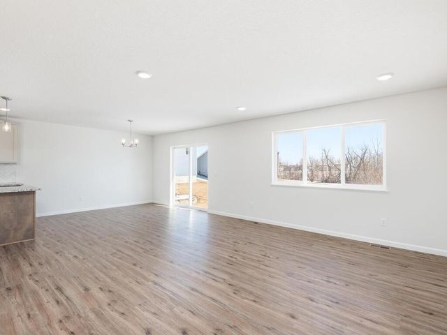 501 Tanner Drive, Waverly, MN 55390