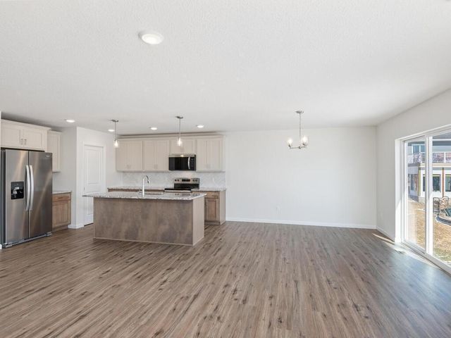 501 Tanner Drive, Waverly, MN 55390