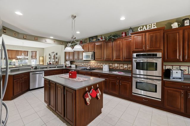 12856 Tahoe Drive, Huntley, IL 60142