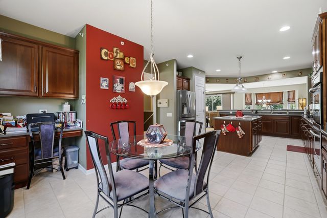12856 Tahoe Drive, Huntley, IL 60142