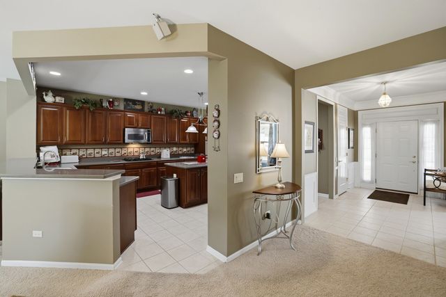 12856 Tahoe Drive, Huntley, IL 60142