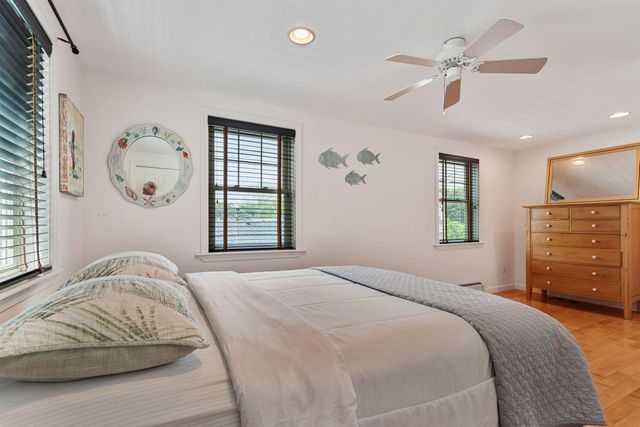 7-11 Redman Street, Hampton, NH 03842