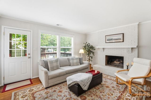 8211 Mahogany Drive, Charlotte, NC 28227