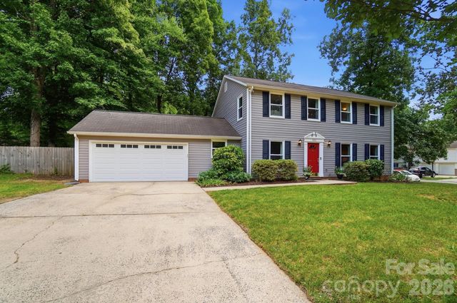 8211 Mahogany Drive, Charlotte, NC 28227