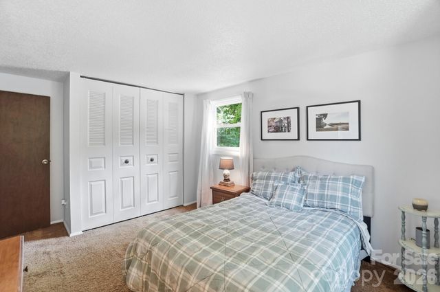 8211 Mahogany Drive, Charlotte, NC 28227
