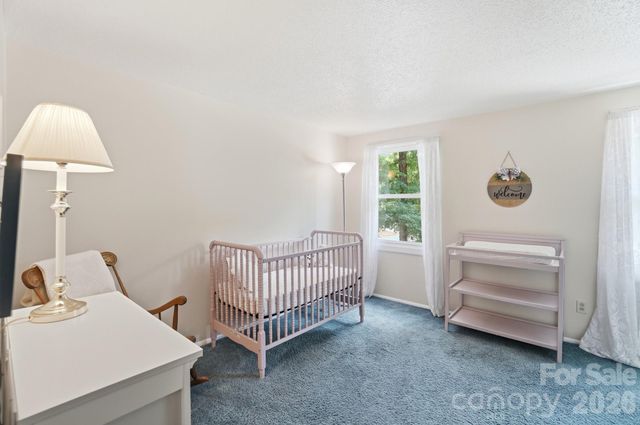 8211 Mahogany Drive, Charlotte, NC 28227