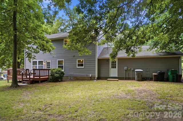 8211 Mahogany Drive, Charlotte, NC 28227