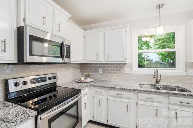 8211 Mahogany Drive, Charlotte, NC 28227
