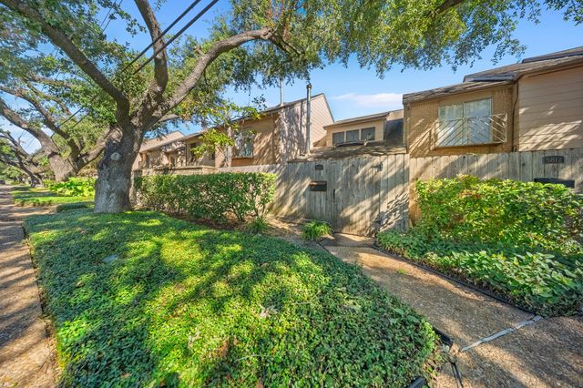 5814 Langfield Road 5814, Houston, TX 77092