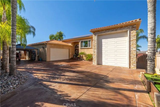 30391 Sparkle Drive, Canyon Lake, CA 92587