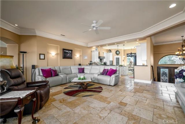 30391 Sparkle Drive, Canyon Lake, CA 92587