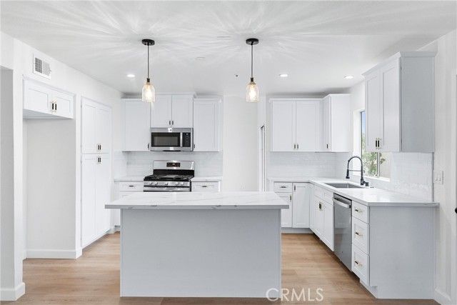 13677 Crawford Court, Fontana, CA 92336