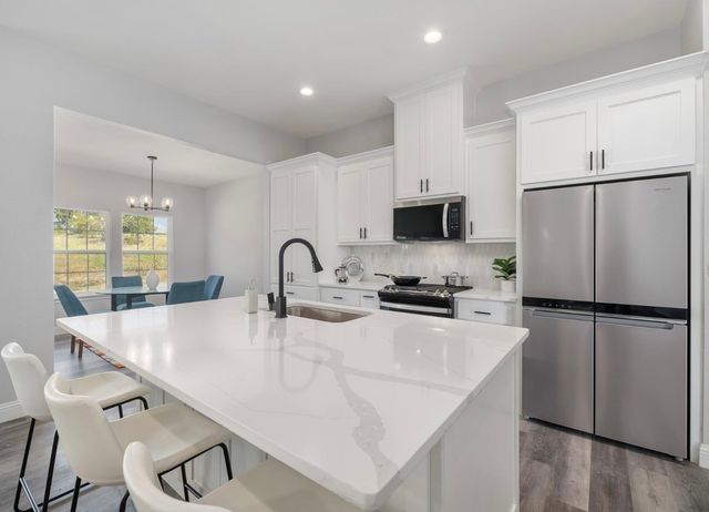 1013 Don Eve Court, Azle, TX 76020