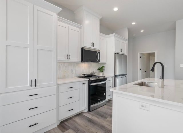 1013 Don Eve Court, Azle, TX 76020
