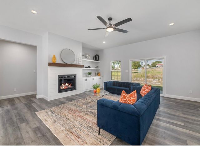 1013 Don Eve Court, Azle, TX 76020