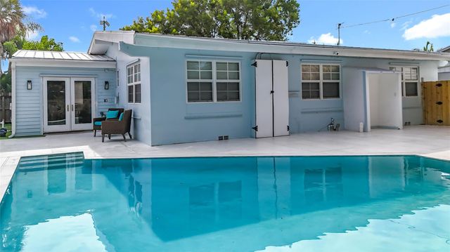 1317 S Broadway, Lantana, FL 33462