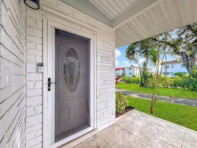 1317 S Broadway, Lantana, FL 33462