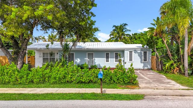 1317 S Broadway, Lantana, FL 33462