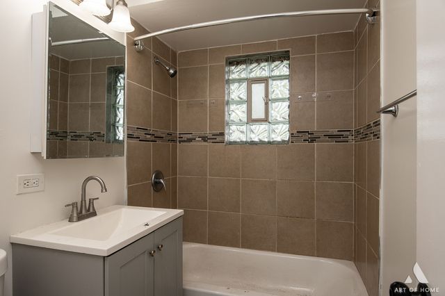 434 Mackinaw Avenue, Calumet City, IL 60409