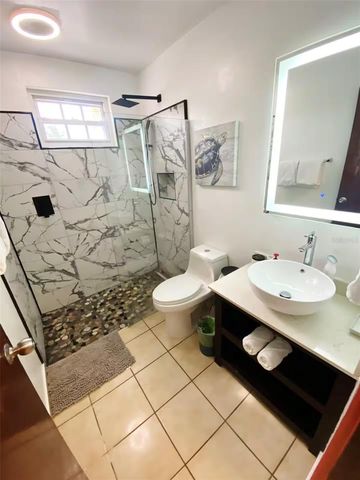 150 CANDELERO DRIVE 826, Humacao, PR 00791