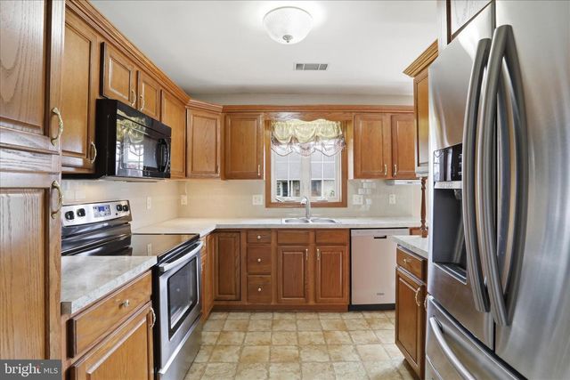 340 SUELINN DRIVE, Chambersburg, PA 17201