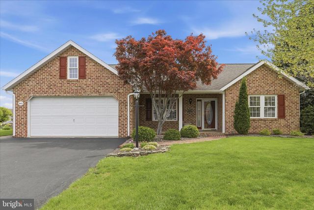 340 SUELINN DRIVE, Chambersburg, PA 17201