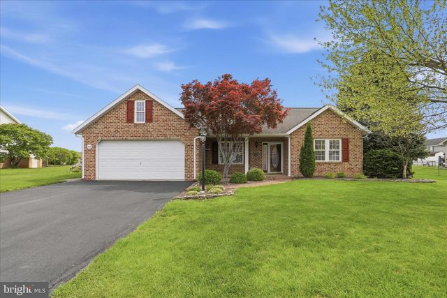 340 SUELINN DRIVE, Chambersburg, PA 17201