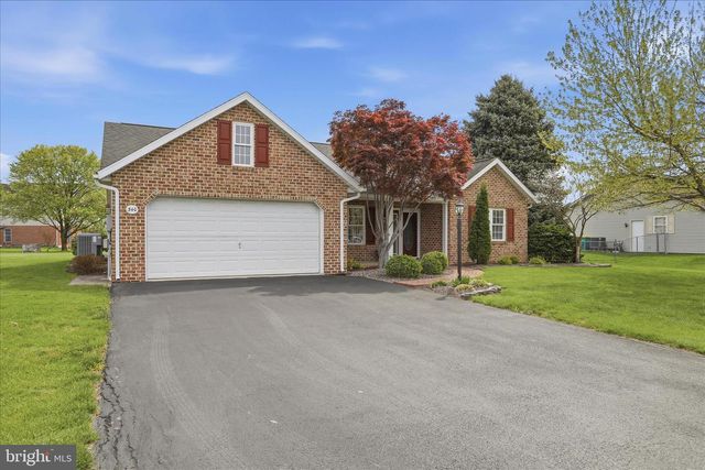 340 SUELINN DRIVE, Chambersburg, PA 17201