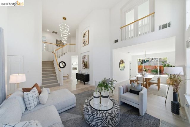 5350 Fernbank Dr, Concord, CA 94521