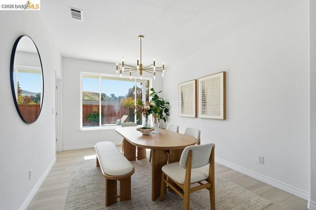 5350 Fernbank Dr, Concord, CA 94521