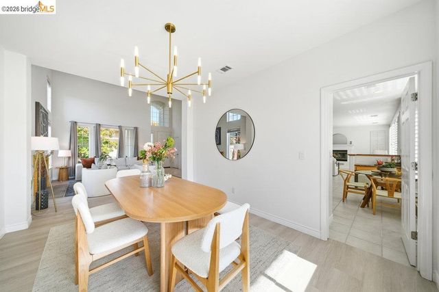 5350 Fernbank Dr, Concord, CA 94521