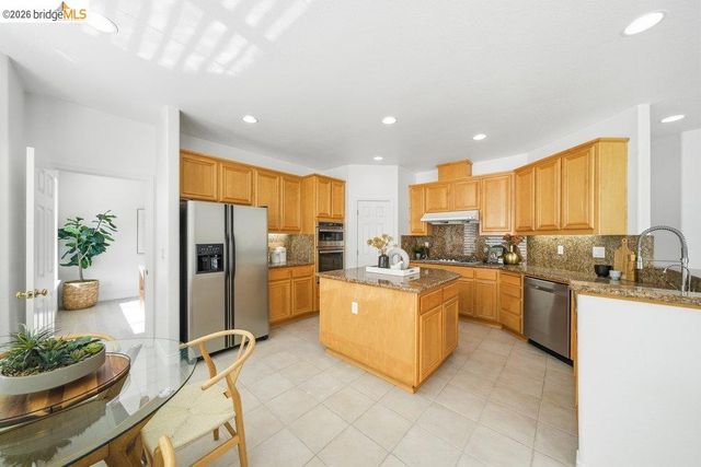 5350 Fernbank Dr, Concord, CA 94521