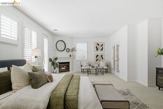 5350 Fernbank Dr, Concord, CA 94521