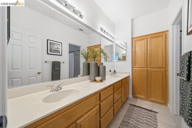 5350 Fernbank Dr, Concord, CA 94521
