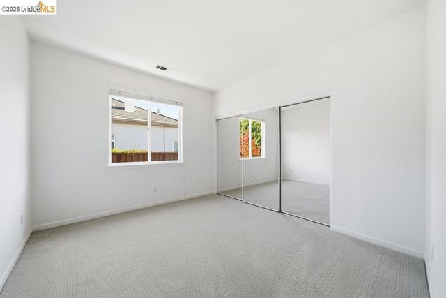 5350 Fernbank Dr, Concord, CA 94521