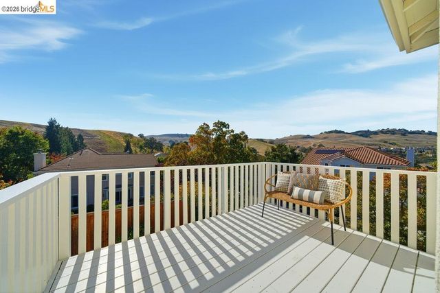 5350 Fernbank Dr, Concord, CA 94521