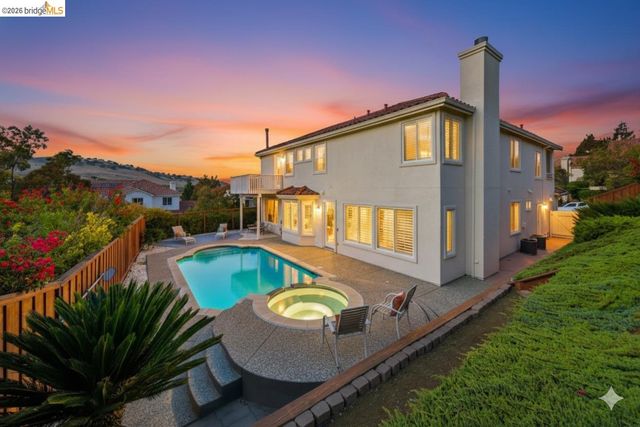 5350 Fernbank Dr, Concord, CA 94521