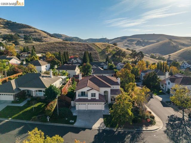 5350 Fernbank Dr, Concord, CA 94521