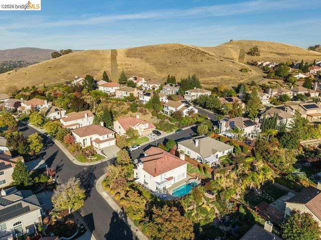 5350 Fernbank Dr, Concord, CA 94521