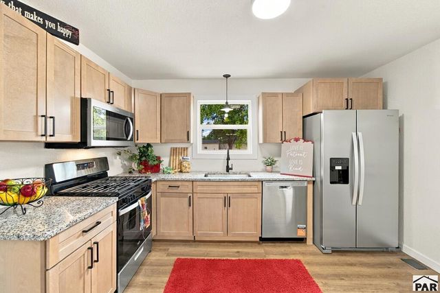 2051 Oriole Rd, Pueblo, CO 81006