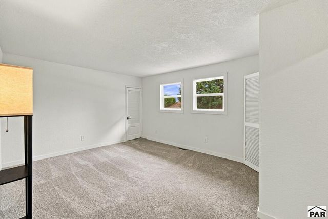 2051 Oriole Rd, Pueblo, CO 81006
