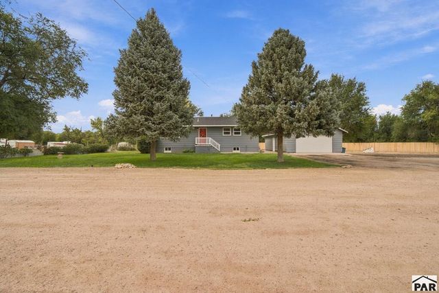2051 Oriole Rd, Pueblo, CO 81006