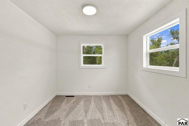 2051 Oriole Rd, Pueblo, CO 81006