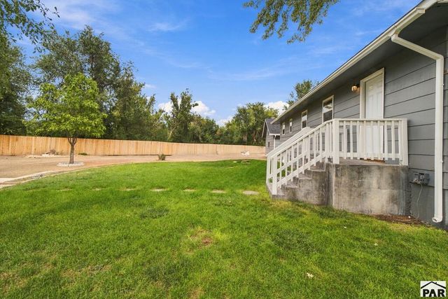 2051 Oriole Rd, Pueblo, CO 81006