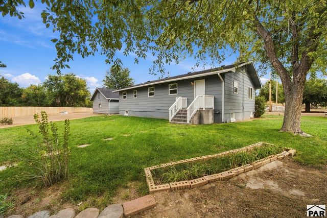 2051 Oriole Rd, Pueblo, CO 81006